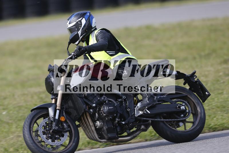 /Archiv-2024/17 01.05.2024 Speer Racing ADR/Schnuppertraining